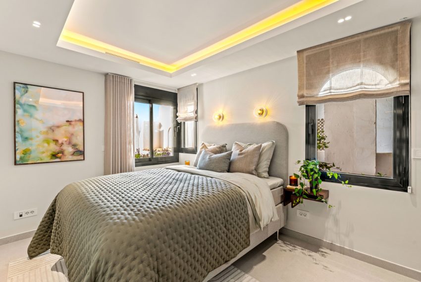 R5434135-Apartment-For-Sale-The-Golden-Mile-Middle-Floor-Apartment-3-Beds-126-Built-16