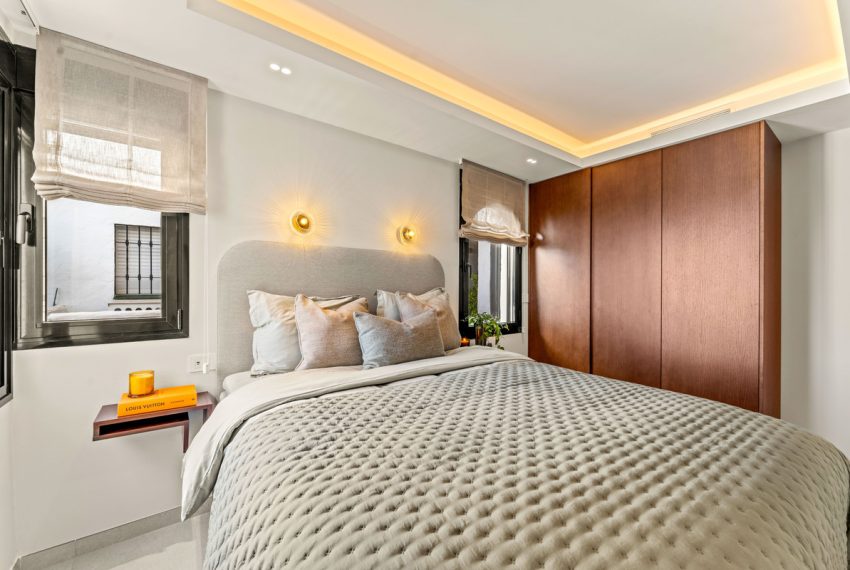 R5434135-Apartment-For-Sale-The-Golden-Mile-Middle-Floor-Apartment-3-Beds-126-Built-17