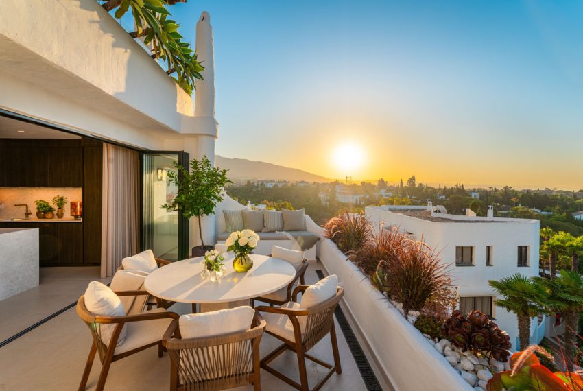 R5434135-Apartment-For-Sale-The-Golden-Mile-Middle-Floor-Apartment-3-Beds-126-Built-3
