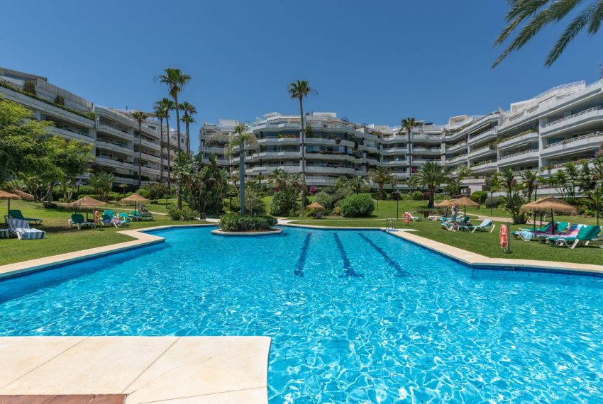 R5435026-Apartment-For-Sale-Marbella-Ground-Floor-Apartment-4-Beds-228-Built-1