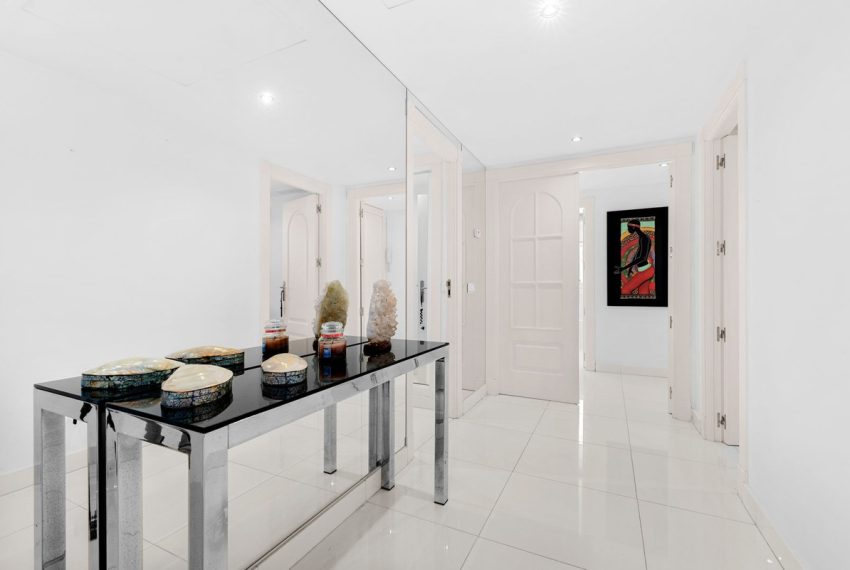 R5435026-Apartment-For-Sale-Marbella-Ground-Floor-Apartment-4-Beds-228-Built-14
