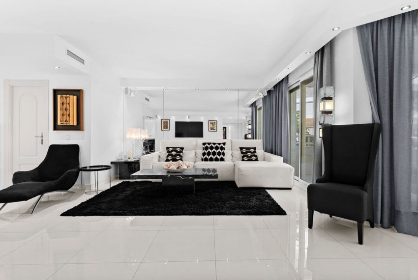 R5435026-Apartment-For-Sale-Marbella-Ground-Floor-Apartment-4-Beds-228-Built-3
