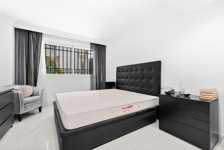R5435026-Apartment-For-Sale-Marbella-Ground-Floor-Apartment-4-Beds-228-Built-9