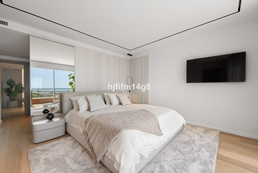 R5435245-Apartment-For-Sale-Nueva-Andalucia-Middle-Floor-Apartment-3-Beds-200-Built-12