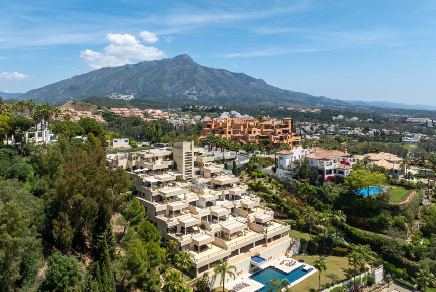 R5435302-Apartment-For-Sale-Nueva-Andalucia-Penthouse-5-Beds-576-Built-1