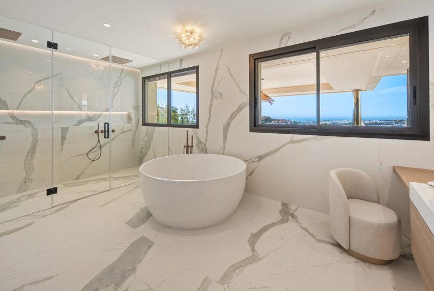 R5435302-Apartment-For-Sale-Nueva-Andalucia-Penthouse-5-Beds-576-Built-15