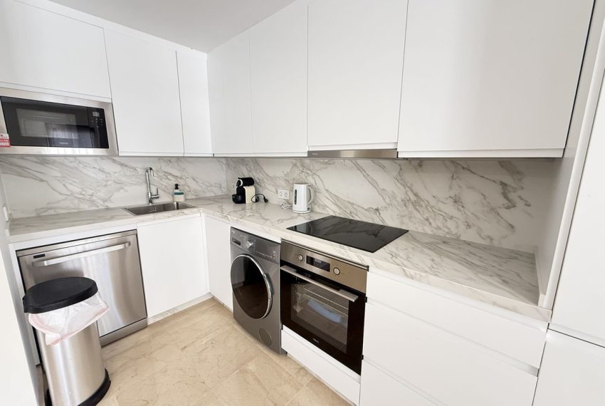 R5435794-Apartment-For-Sale-Aloha-Ground-Floor-Apartment-2-Beds-108-Built-5