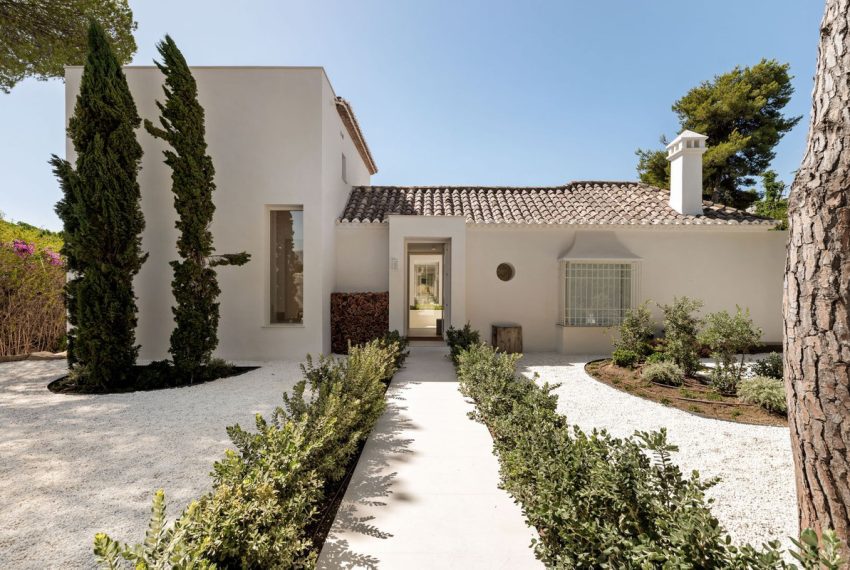 R5437339-House-For-Sale-El-Paraiso-Detached-Villa-4-Beds-262-Built
