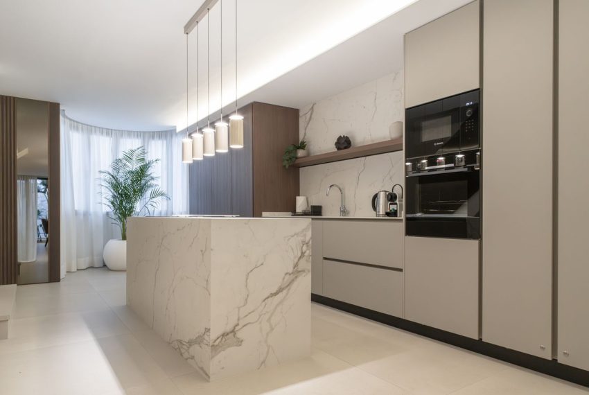 R5437399-Apartment-For-Sale-Marbella-Ground-Floor-Apartment-2-Beds-150-Built