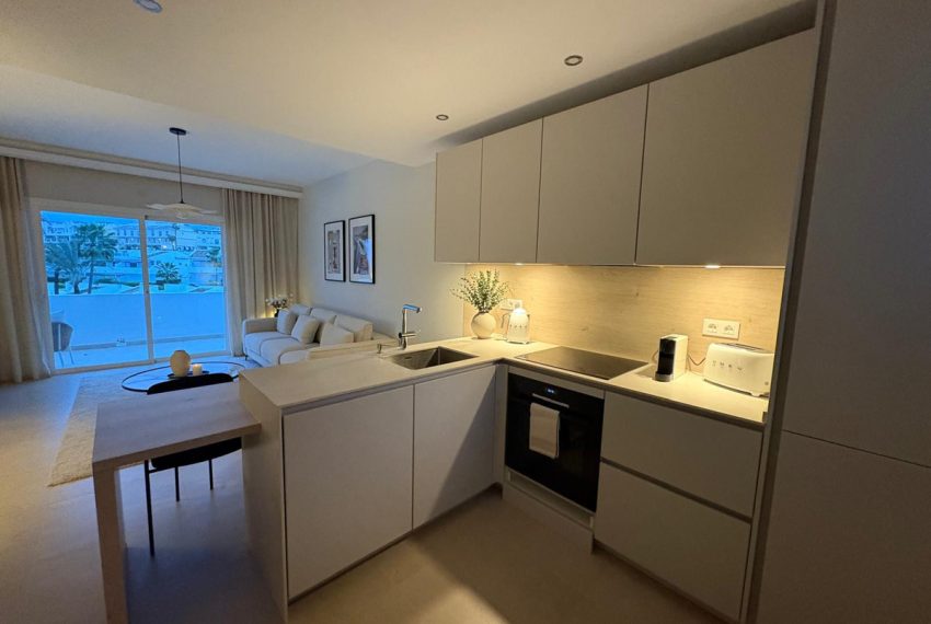 R5437990-Apartment-For-Sale-Nueva-Andalucia-Penthouse-Duplex-3-Beds-109-Built-3
