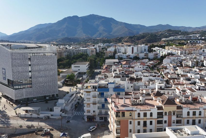 R5438368-Apartment-For-Sale-Estepona-Middle-Floor-Apartment-2-Beds-80-Built-1
