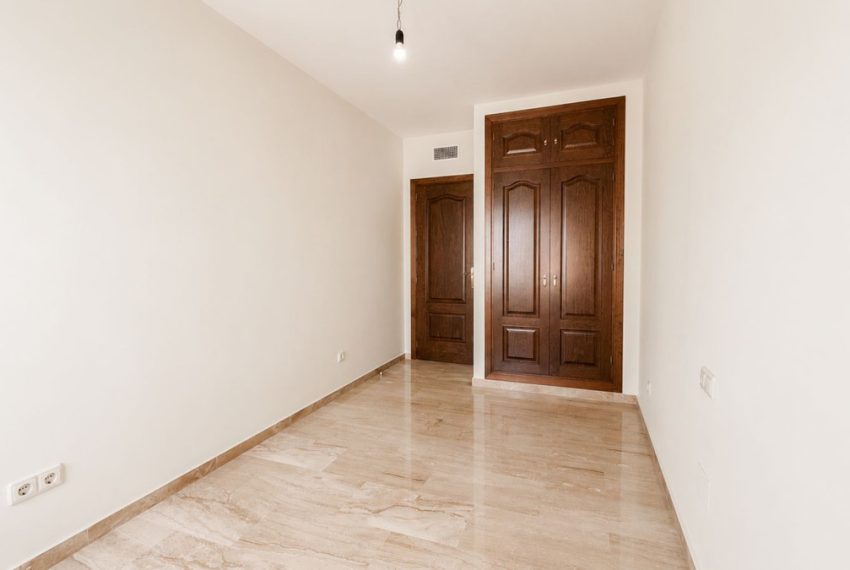 R5438368-Apartment-For-Sale-Estepona-Middle-Floor-Apartment-2-Beds-80-Built-12