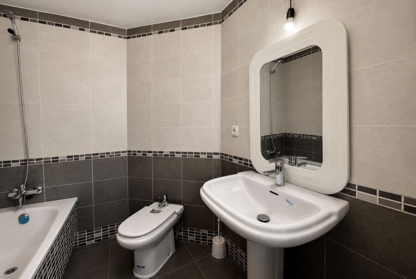 R5438368-Apartment-For-Sale-Estepona-Middle-Floor-Apartment-2-Beds-80-Built-17