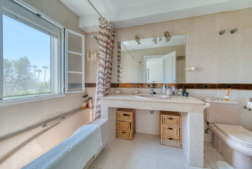 R5438410-House-For-Sale-Bel-Air-Townhouse-3-Beds-127-Built-19