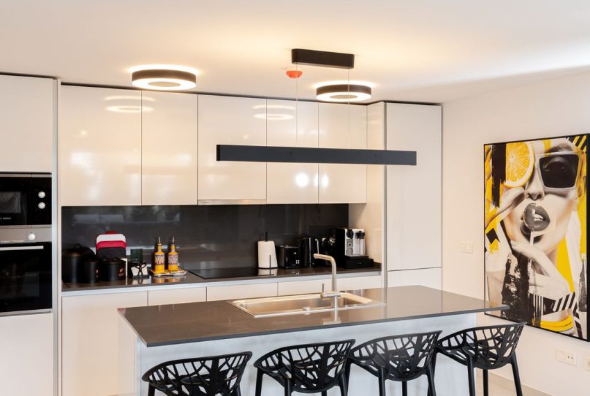 R5438596-Apartment-For-Sale-Benahavis-Ground-Floor-Apartment-3-Beds-92-Built-10