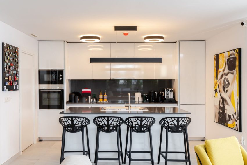 R5438596-Apartment-For-Sale-Benahavis-Ground-Floor-Apartment-3-Beds-92-Built-6