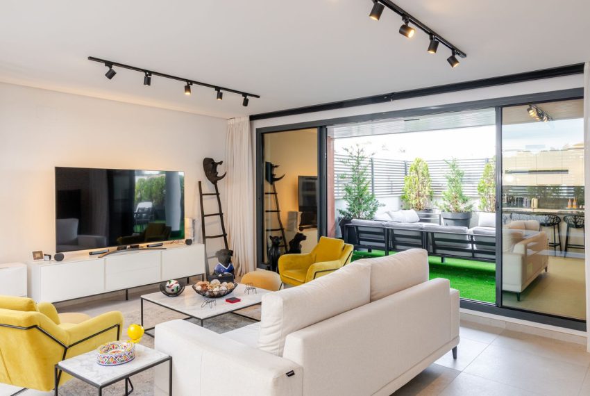 R5438596-Apartment-For-Sale-Benahavis-Ground-Floor-Apartment-3-Beds-92-Built-9