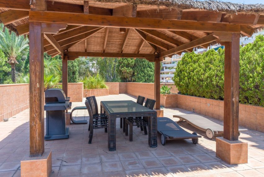 R5438638-Apartment-For-Sale-The-Golden-Mile-Penthouse-Duplex-4-Beds-230-Built-1