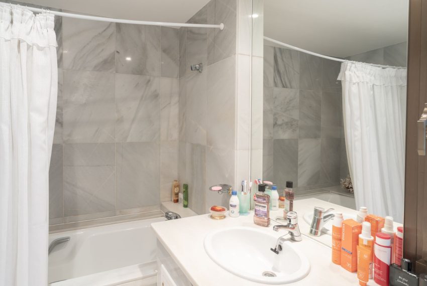 R5438638-Apartment-For-Sale-The-Golden-Mile-Penthouse-Duplex-4-Beds-230-Built-19