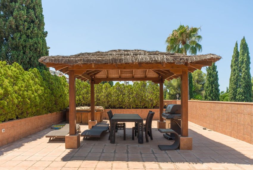R5438638-Apartment-For-Sale-The-Golden-Mile-Penthouse-Duplex-4-Beds-230-Built