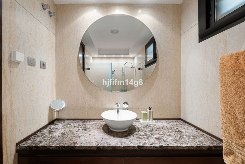 R5438905-Apartment-For-Sale-Nueva-Andalucia-Middle-Floor-Apartment-2-Beds-250-Built-18