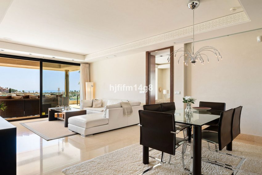 R5438905-Apartment-For-Sale-Nueva-Andalucia-Middle-Floor-Apartment-2-Beds-250-Built-4