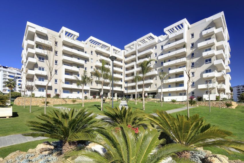 R5438998-Apartment-For-Sale-Nueva-Andalucia-Middle-Floor-Apartment-3-Beds-116-Built
