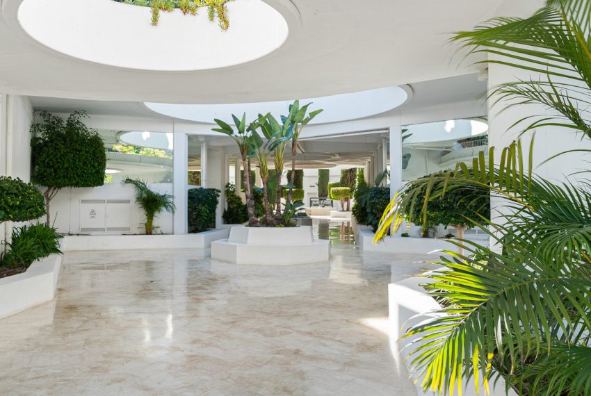 R5439004-Apartment-For-Sale-The-Golden-Mile-Middle-Floor-Apartment-3-Beds-138-Built-19