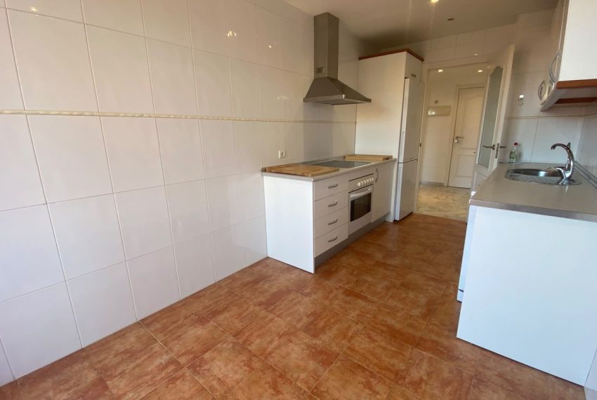 R5441149-Apartment-For-Sale-The-Golden-Mile-Top-Floor-Apartment-2-Beds-106-Built-10