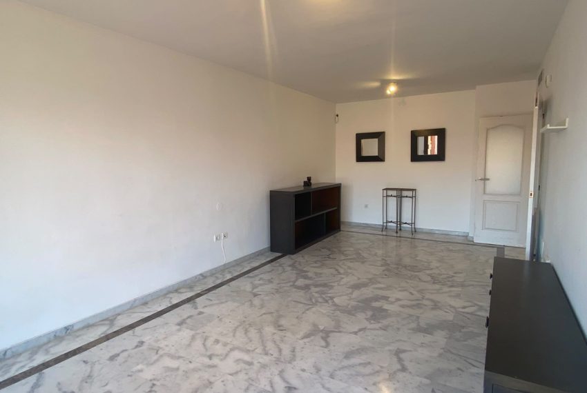 R5441149-Apartment-For-Sale-The-Golden-Mile-Top-Floor-Apartment-2-Beds-106-Built-7