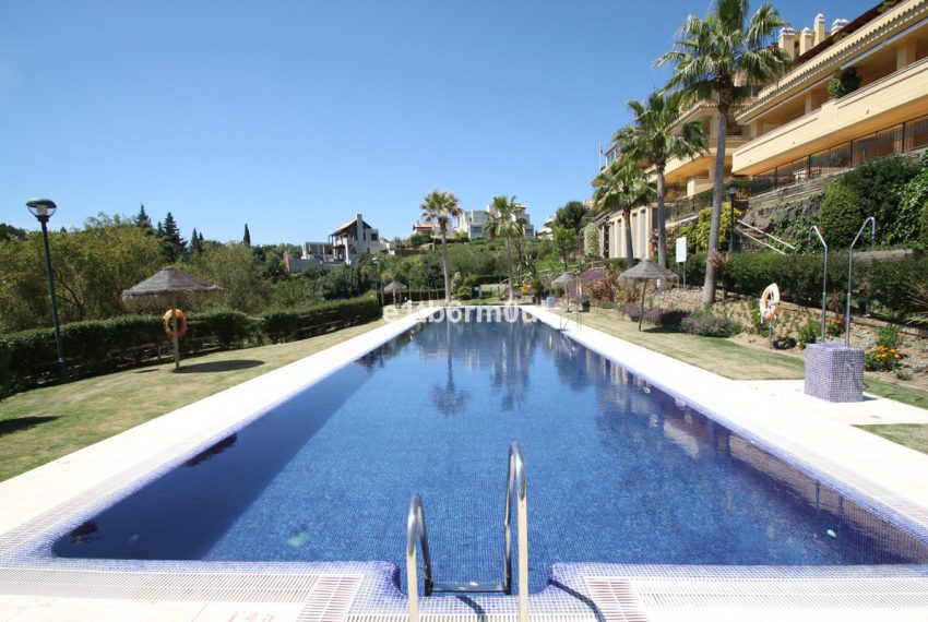 R5441530-Apartment-For-Sale-The-Golden-Mile-Middle-Floor-Apartment-3-Beds-147-Built-1