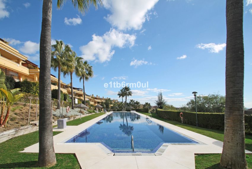 R5441530-Apartment-For-Sale-The-Golden-Mile-Middle-Floor-Apartment-3-Beds-147-Built-2