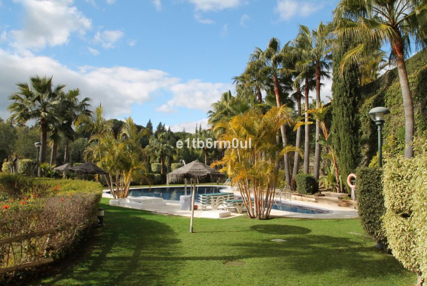 R5441530-Apartment-For-Sale-The-Golden-Mile-Middle-Floor-Apartment-3-Beds-147-Built-3