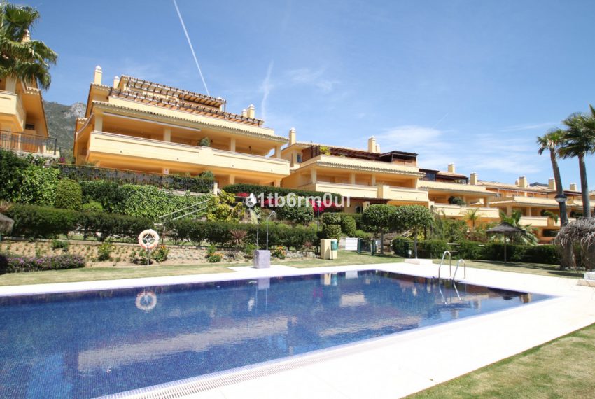 R5441530-Apartment-For-Sale-The-Golden-Mile-Middle-Floor-Apartment-3-Beds-147-Built