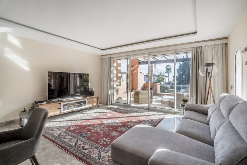 R5441611-Apartment-For-Sale-Nueva-Andalucia-Middle-Floor-Apartment-3-Beds-210-Built-3