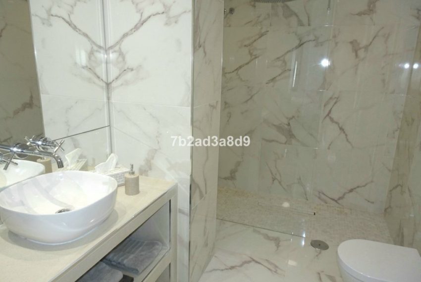 R5441785-Apartment-For-Sale-Nueva-Andalucia-Middle-Floor-Apartment-2-Beds-130-Built-12