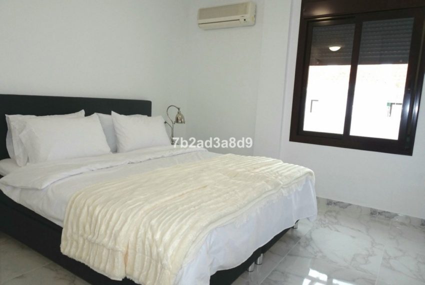 R5441785-Apartment-For-Sale-Nueva-Andalucia-Middle-Floor-Apartment-2-Beds-130-Built-17