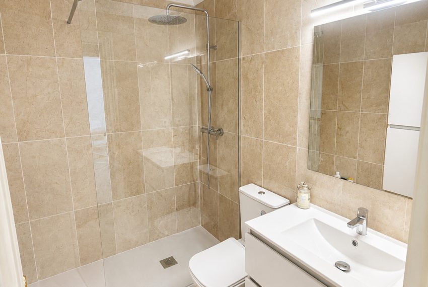 R5441809-Apartment-For-Sale-Nueva-Andalucia-Penthouse-2-Beds-122-Built-4