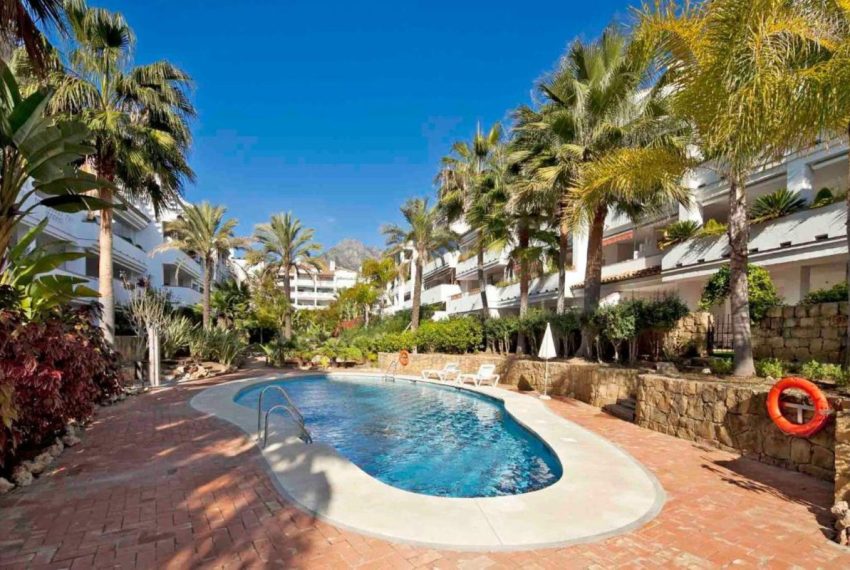 R5441986-Apartment-For-Sale-The-Golden-Mile-Middle-Floor-Apartment-2-Beds-110-Built