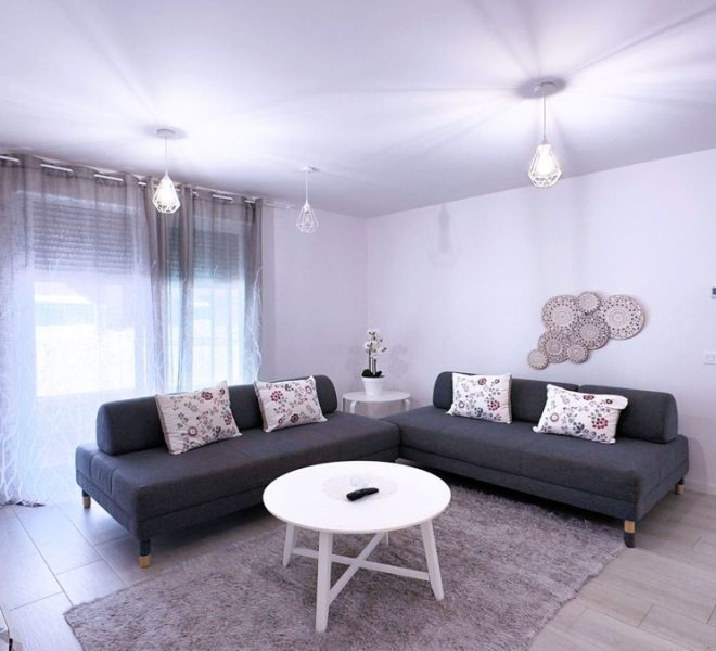 R5442163-Image 1-Ground Floor Apartment - 2 Beds - 87 Built