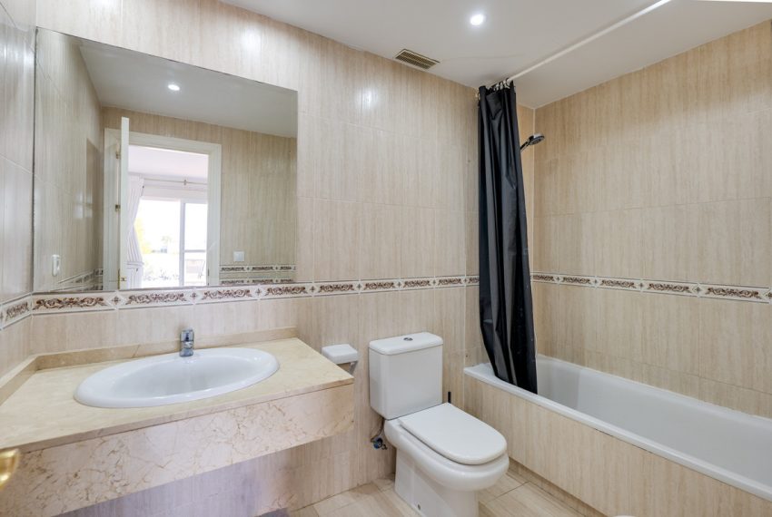 R5443828-Apartment-For-Sale-Marbella-Middle-Floor-Apartment-2-Beds-130-Built-11