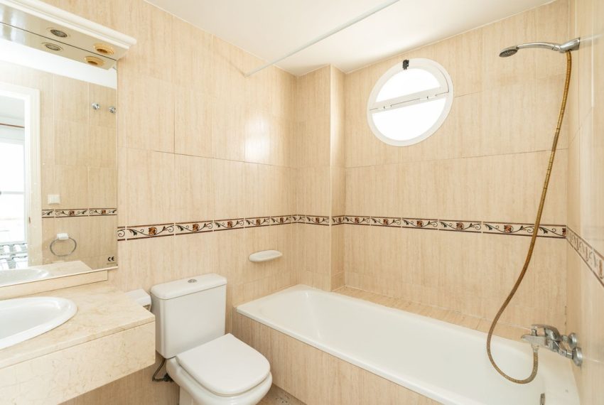 R5443951-Apartment-For-Sale-Nueva-Andalucia-Middle-Floor-Apartment-3-Beds-112-Built-11