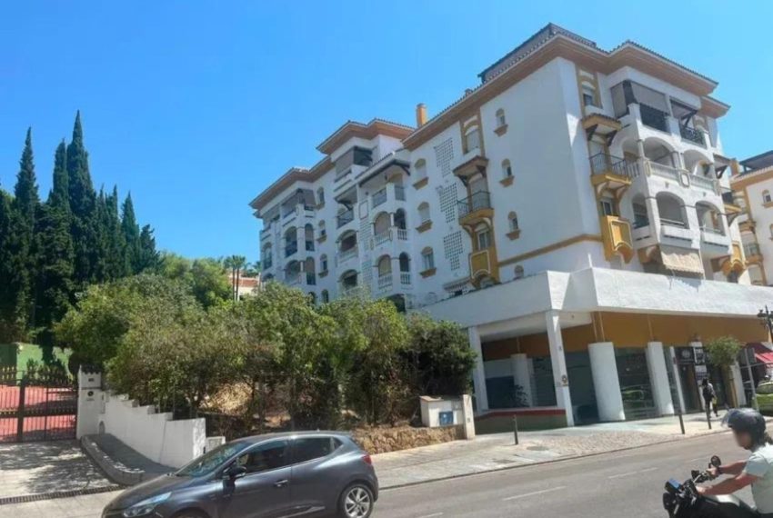 R5444191-Apartment-For-Sale-Marbella-Middle-Floor-Apartment-2-Beds-82-Built