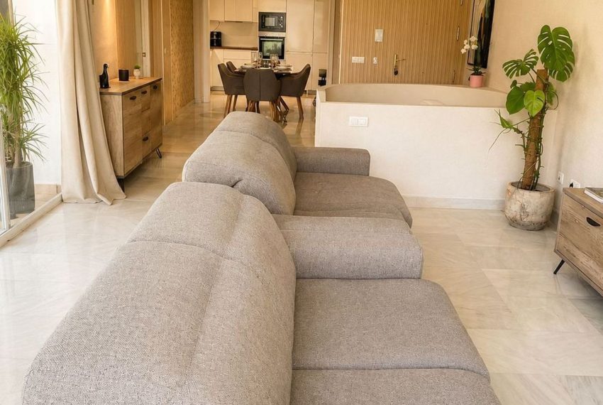 R5444392-Apartment-For-Sale-La-Quinta-Duplex-3-Beds-140-Built-1