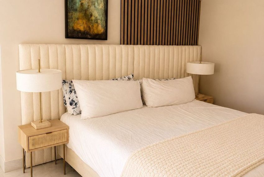 R5444392-Apartment-For-Sale-La-Quinta-Duplex-3-Beds-140-Built-11