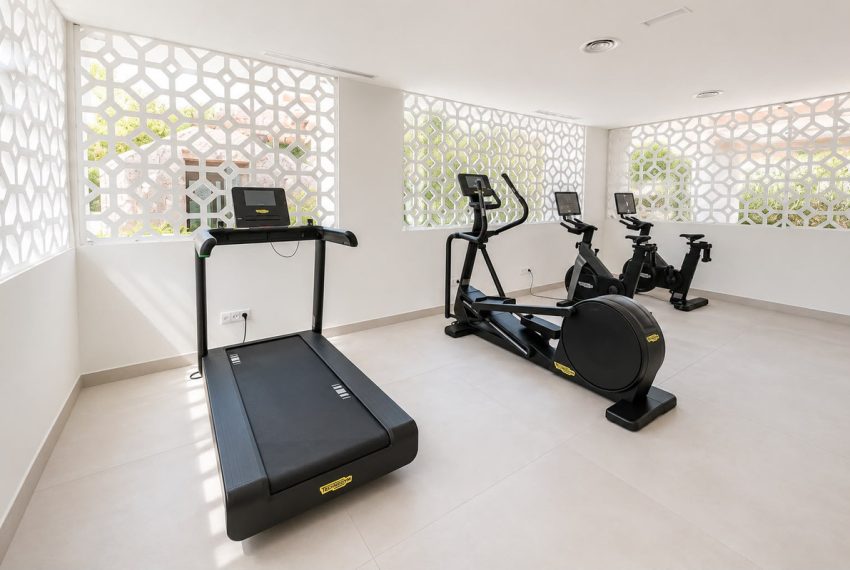 R5444563-Apartment-For-Sale-The-Golden-Mile-Middle-Floor-Apartment-3-Beds-193-Built-12