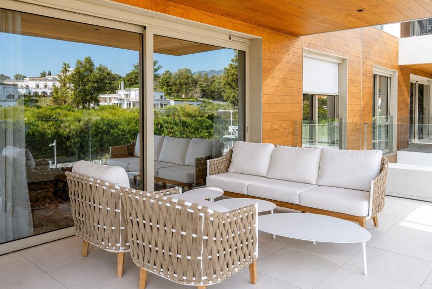 R5444563-Apartment-For-Sale-The-Golden-Mile-Middle-Floor-Apartment-3-Beds-193-Built-3
