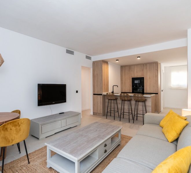 R5447383-Image 1-Middle Floor Apartment - 2 Beds - 77 Built