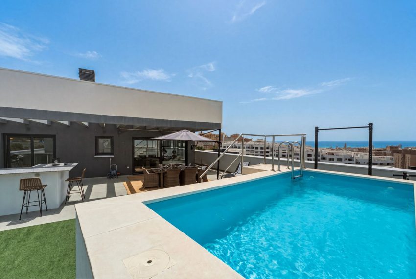 R5447593-Apartment-For-Sale-Estepona-Penthouse-4-Beds-178-Built
