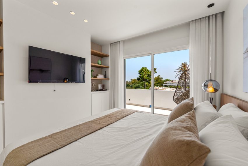 R5447665-Apartment-For-Sale-Nueva-Andalucia-Penthouse-Duplex-2-Beds-109-Built-17